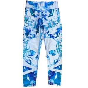 Terez x Soulcycle Size XS Capri Leggings Blue White Skull Kaleidoscope Leggings